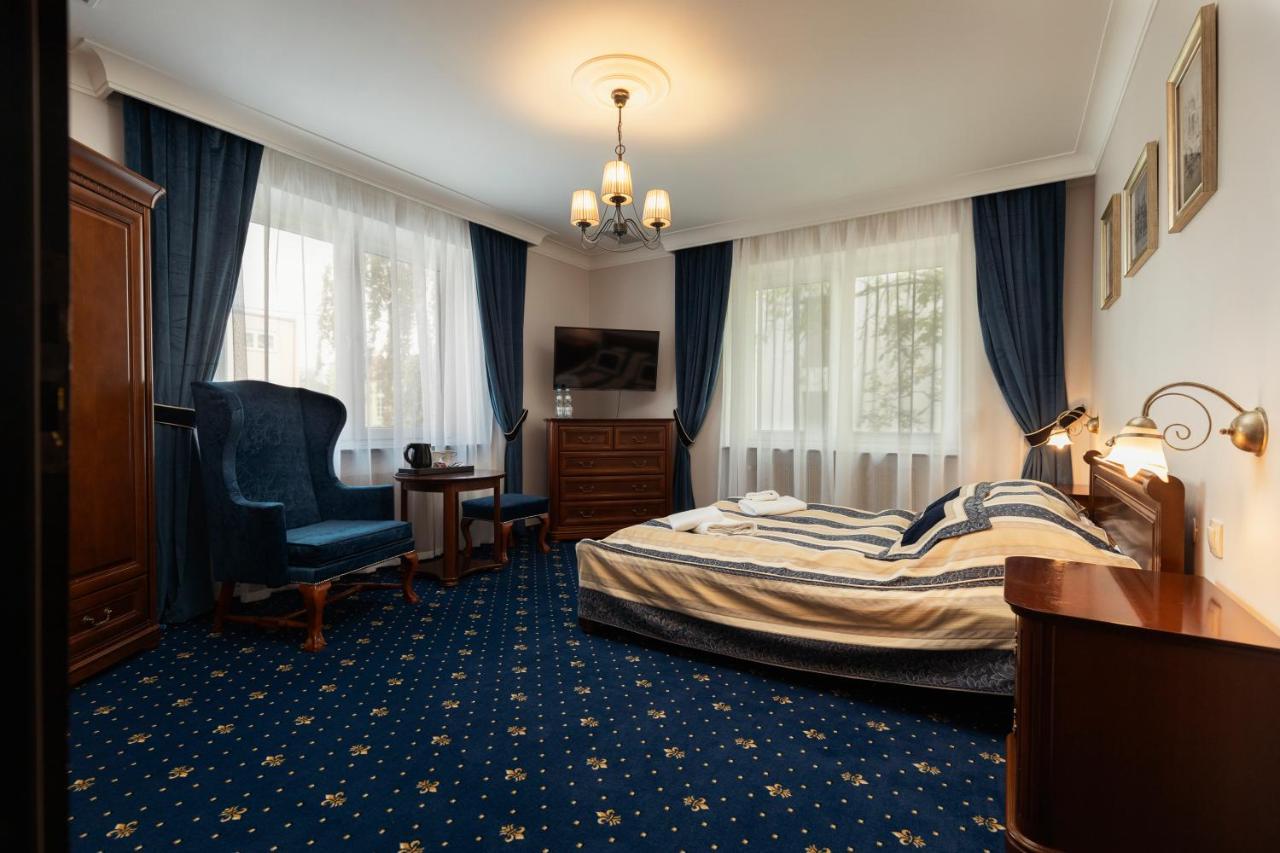 Villa Toscania-Check In 24H Poznan Bagian luar foto